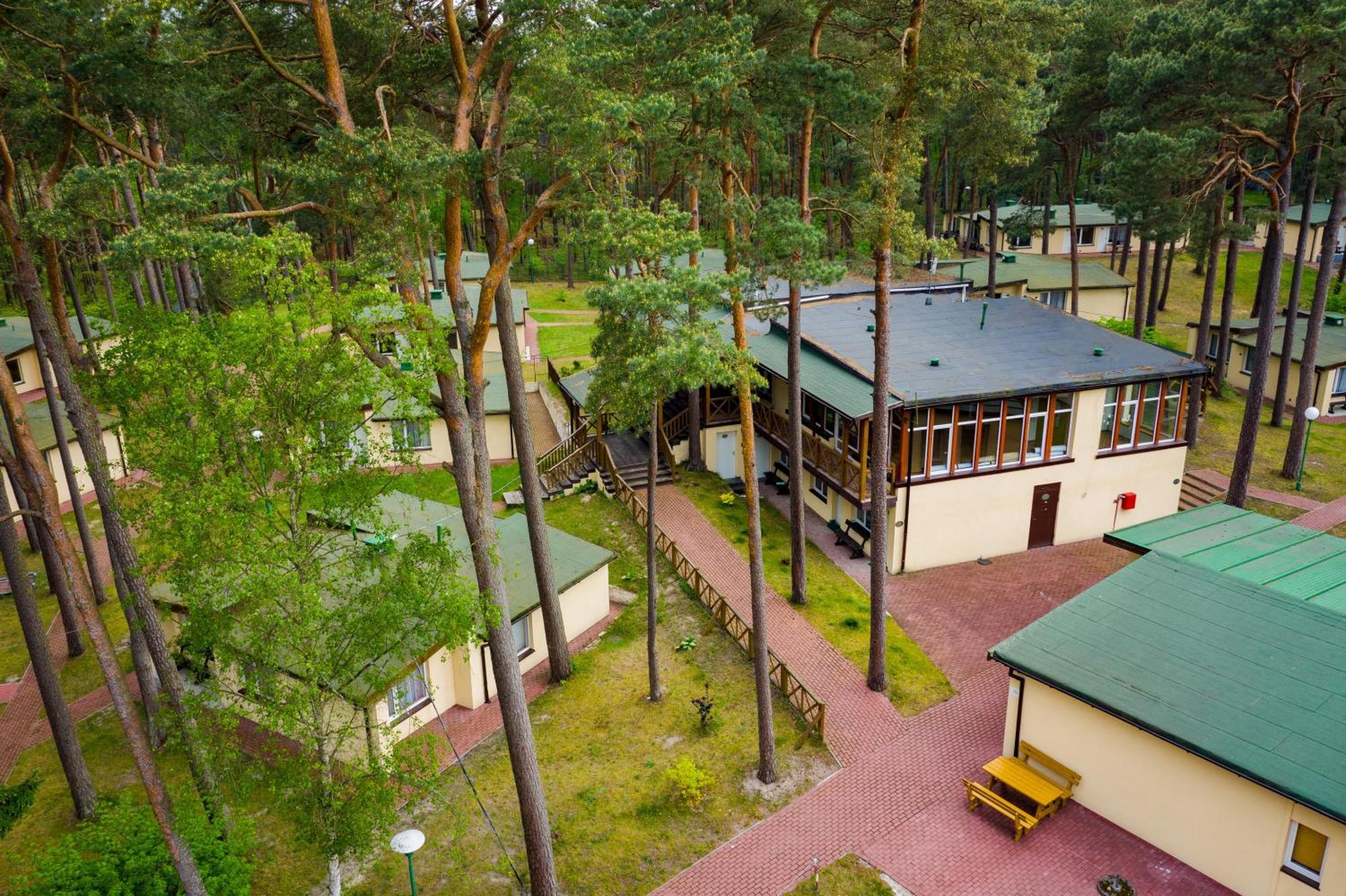Domki Lesne Uroczysko Ustka Exteriör bild